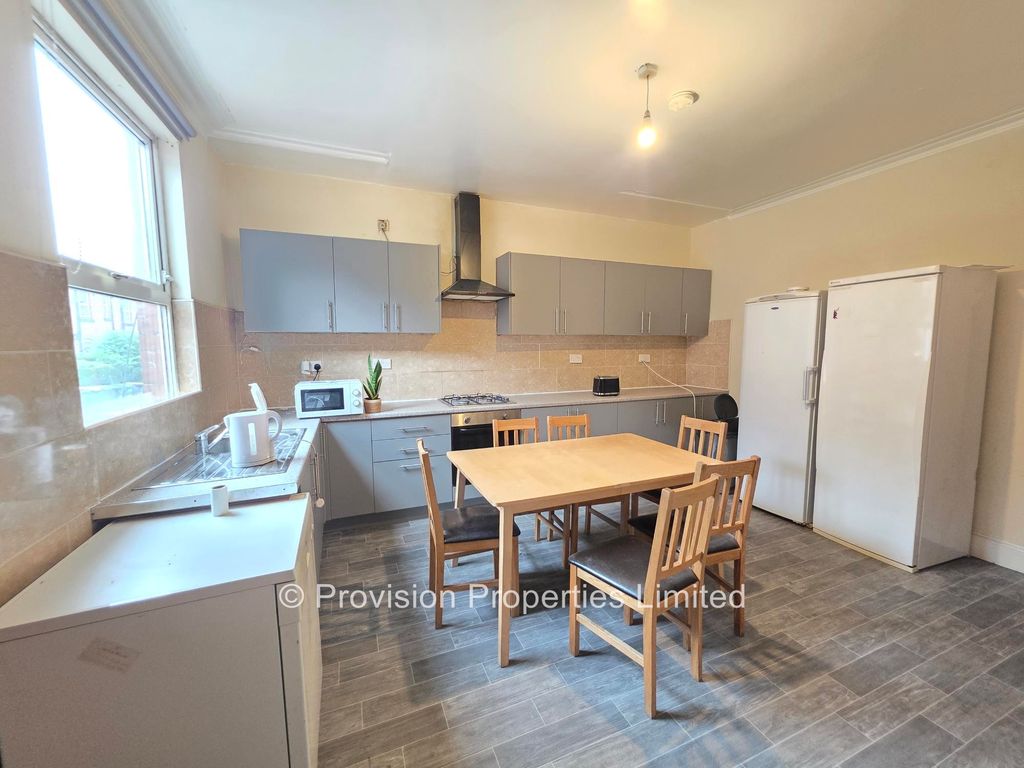 Property photo 1 of 13 Photo