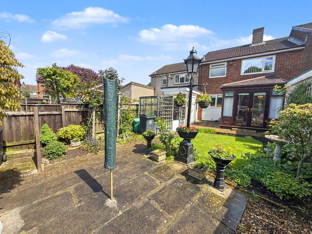Property photo 2 of 17 Rear Garden