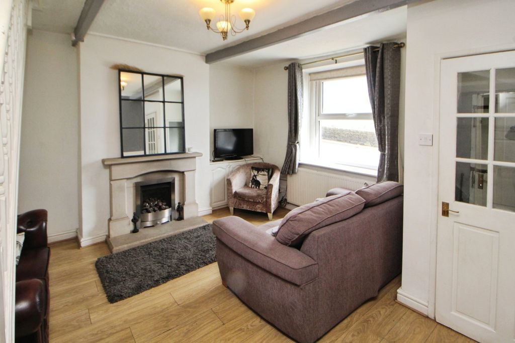 Property photo 2 of 10 Picture No. 18