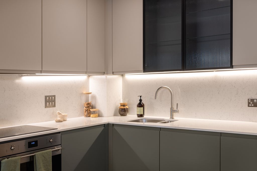 Property photo 2 of 5 Kitchen 2