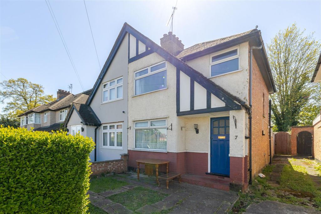 Property photo 1 of 19 Front