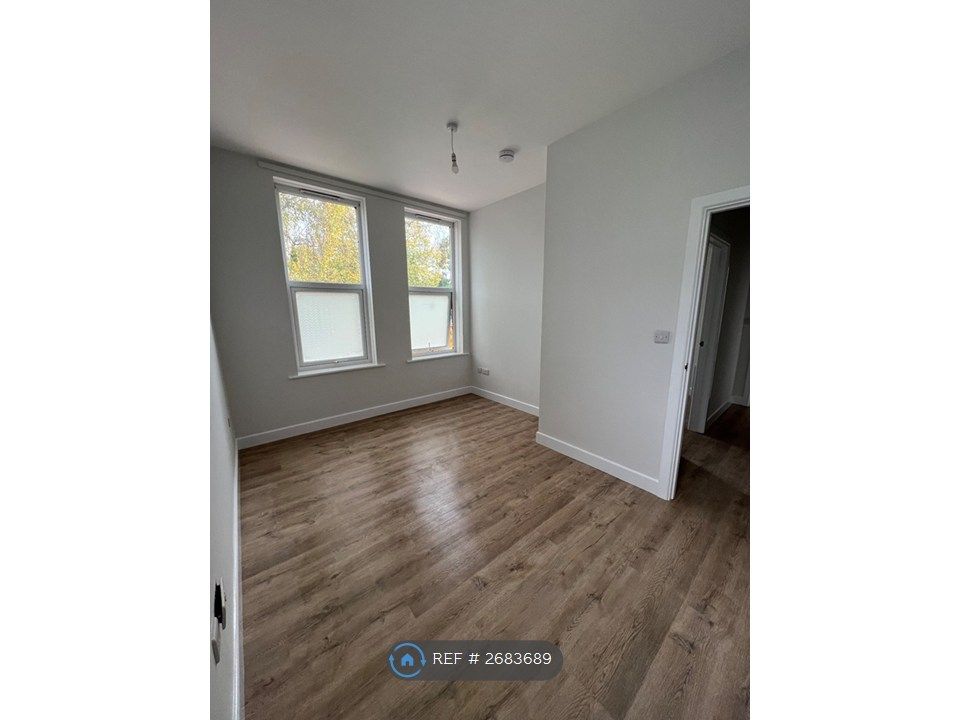 Property photo 2 of 6 Living Room
