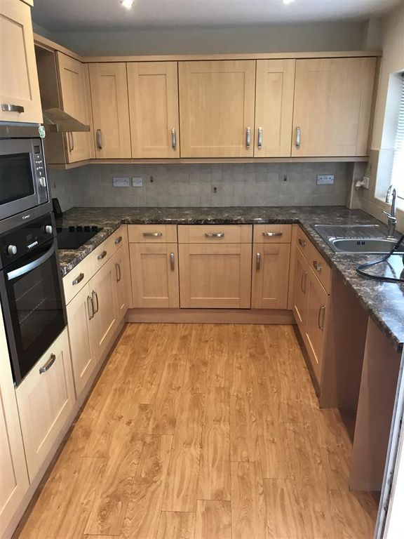 Property photo 1 of 5 Kitchen.Jpeg