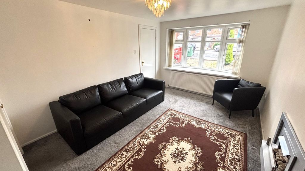 Property photo 3 of 16 67 Macdonalds Close Living Room 2.Jpeg