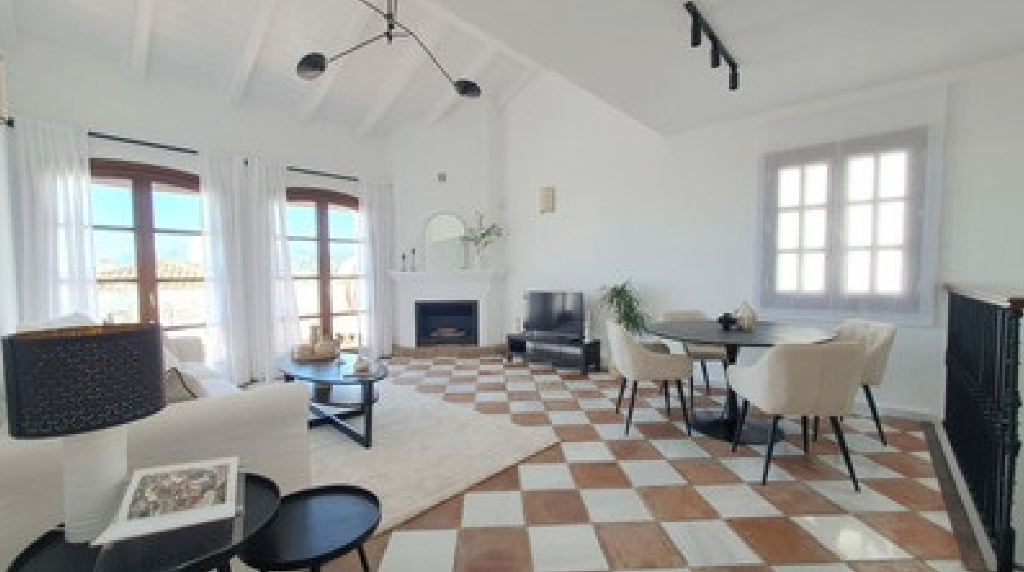 Property photo 3 of 3