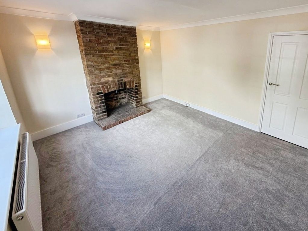 Property photo 3 of 12 Pbox-Img.Jpg