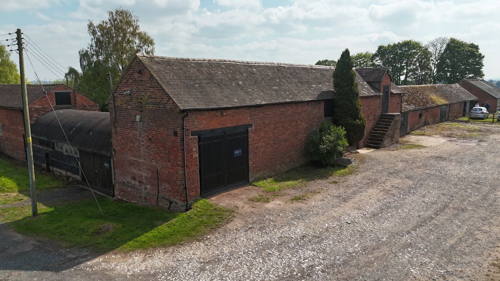 Property photo 2 of 9