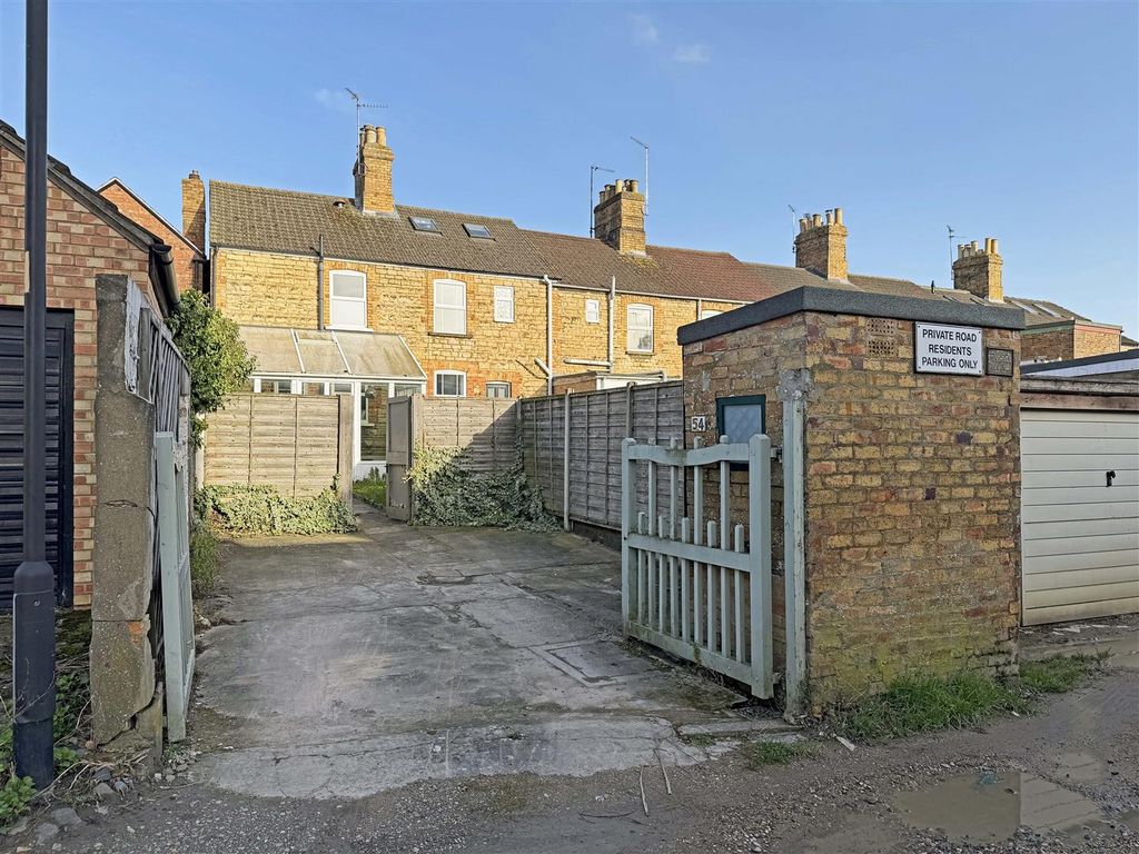 Property photo 2 of 16 Parking For 2/3 Vehicles