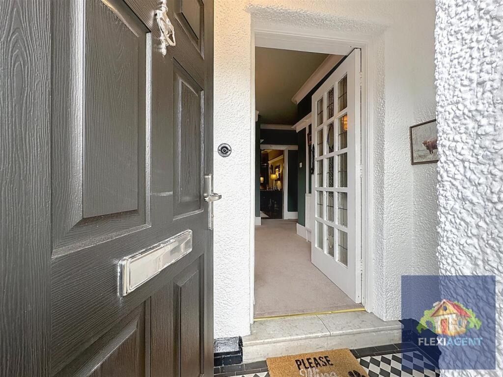 Property photo 2 of 54 4322294