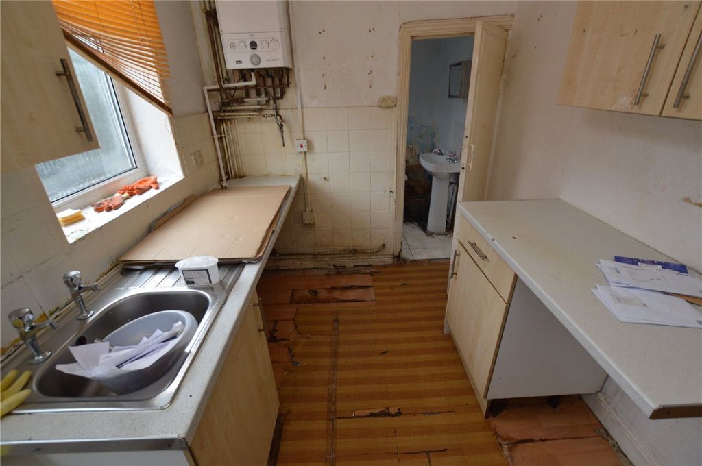 Property photo 3 of 8 Picture No. 22