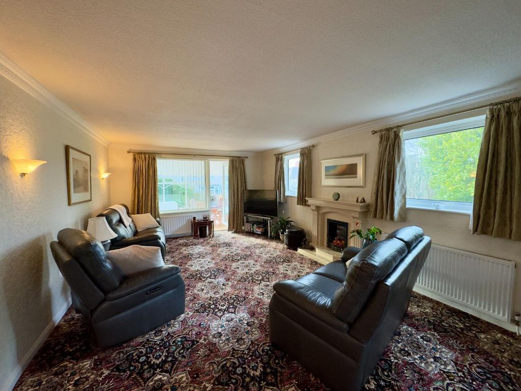 Property photo 2 of 31 Image00038.Jpeg