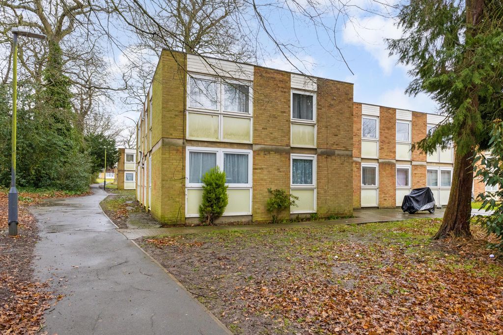 Property photo 2 of 13