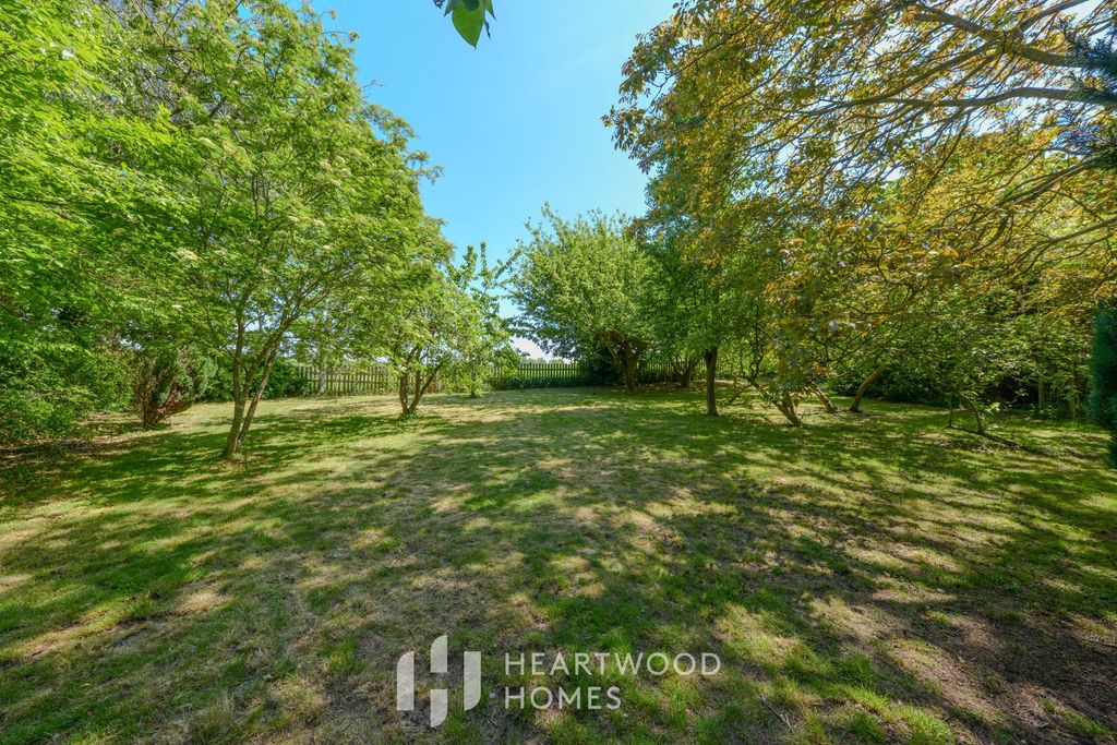 Property photo 2 of 36