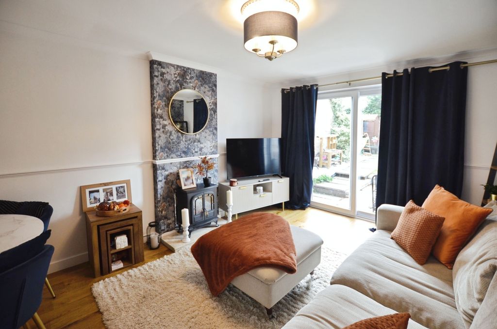 Property photo 2 of 11 92992d68-Img_3897