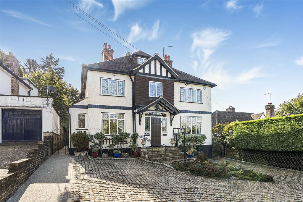 Property photo 2 of 32 39_64142.Jpg