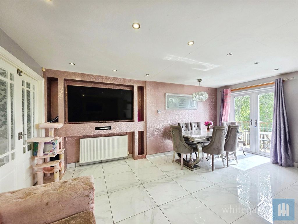 Property photo 3 of 37 Picture No. 34