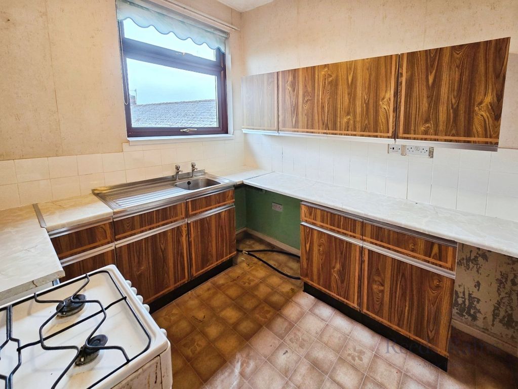 Property photo 2 of 15 Kitchen