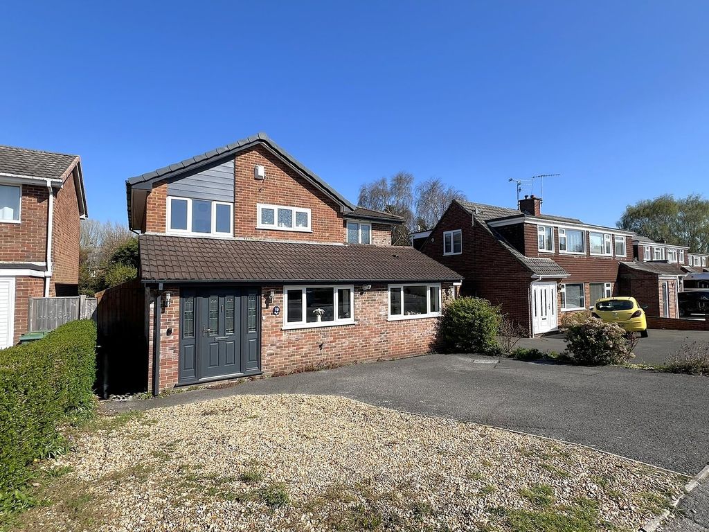 Property photo 1 of 43