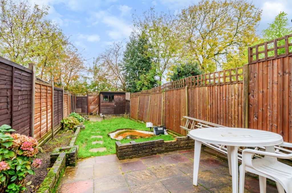 Property photo 2 of 15 1059505 (10)
