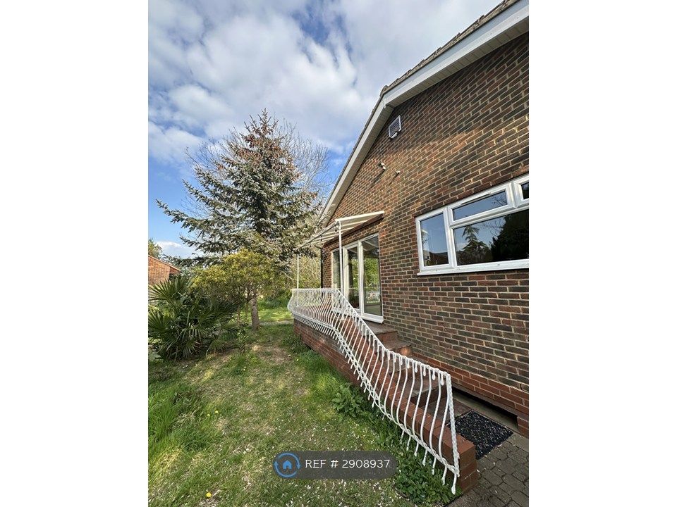 Property photo 2 of 7