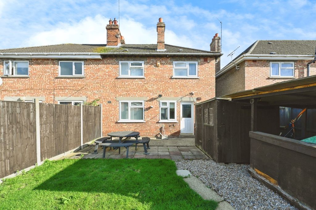 Property photo 2 of 17 Photo