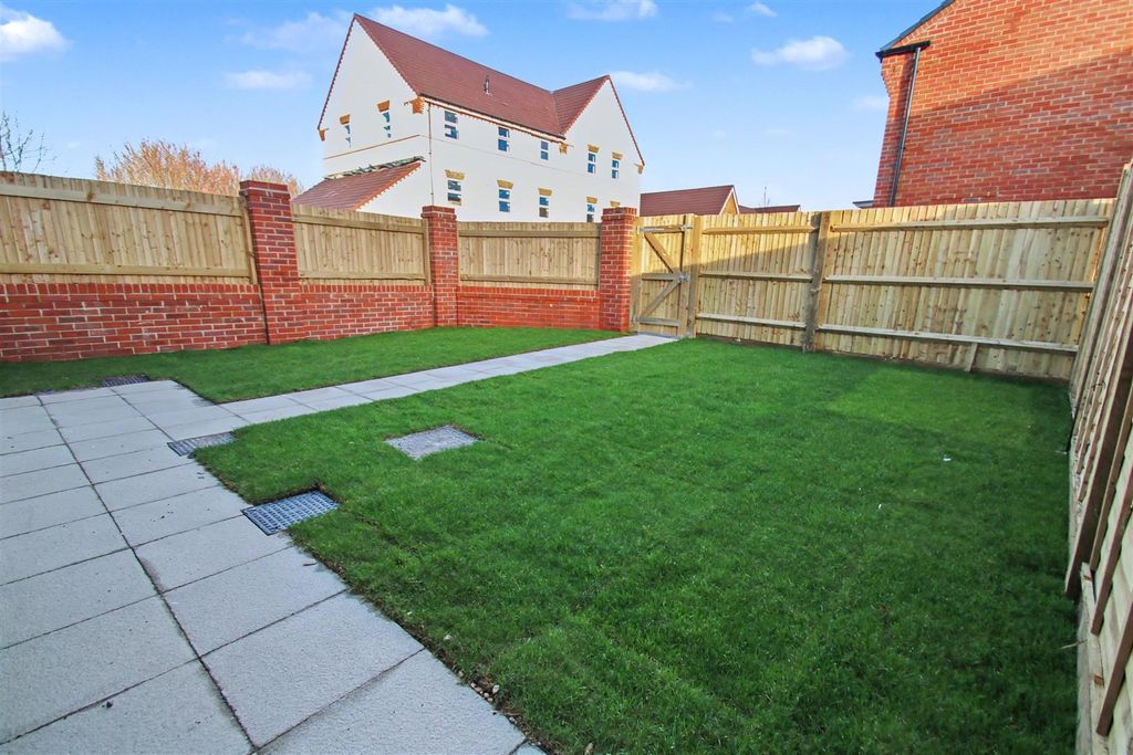 Property photo 2 of 17 Img_1516.Jpg