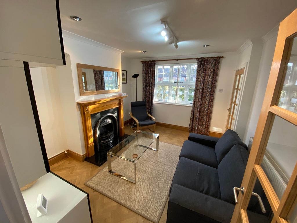 Property photo 2 of 21