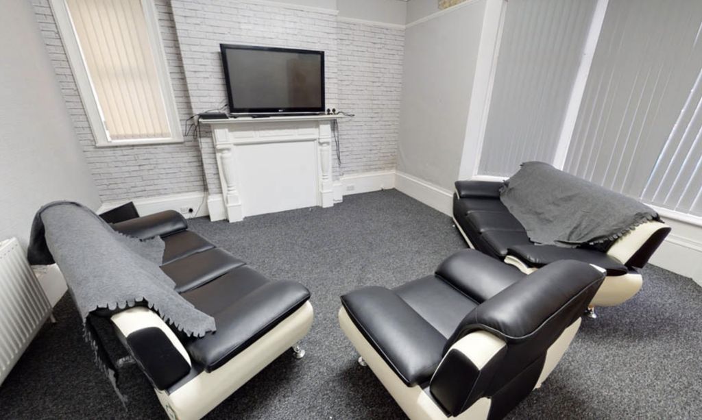 Property photo 2 of 4 Modern And Well-Maintained Living Room With Comfor...