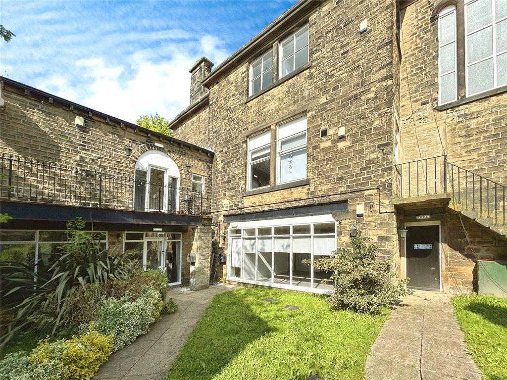 Additional image 5 of 2 bed flat for saleThe Manor House, 68 Moorside Avenue, Crosland Moor, Huddersfield HD4