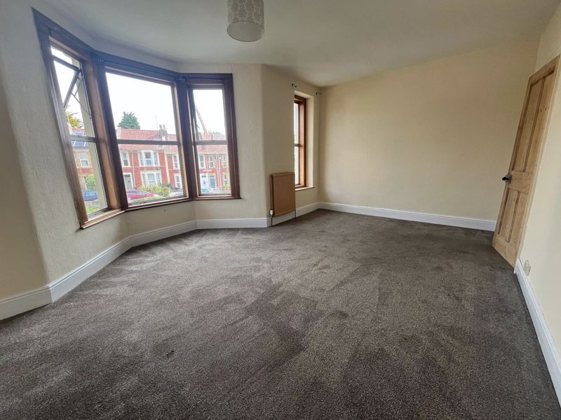 Property photo 2 of 23 Photo 9