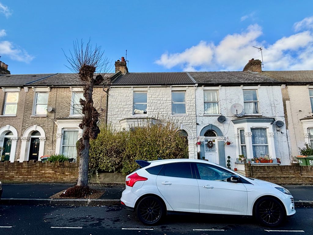 Property photo 1 of 12