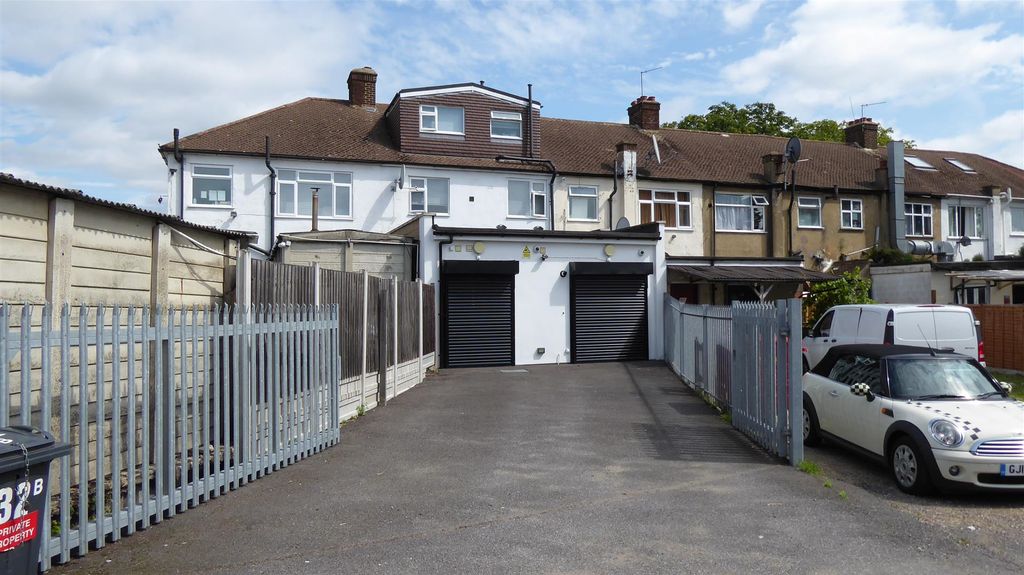 Property photo 3 of 15 P1010230.Jpg