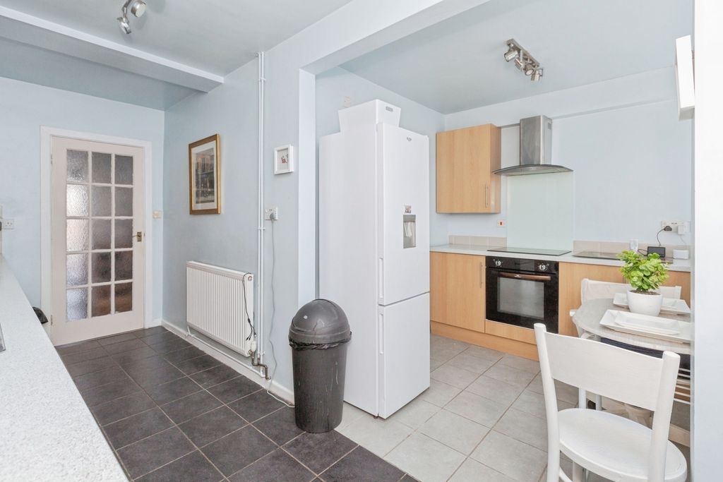 Property photo 2 of 24 Pbox-Img.Jpg
