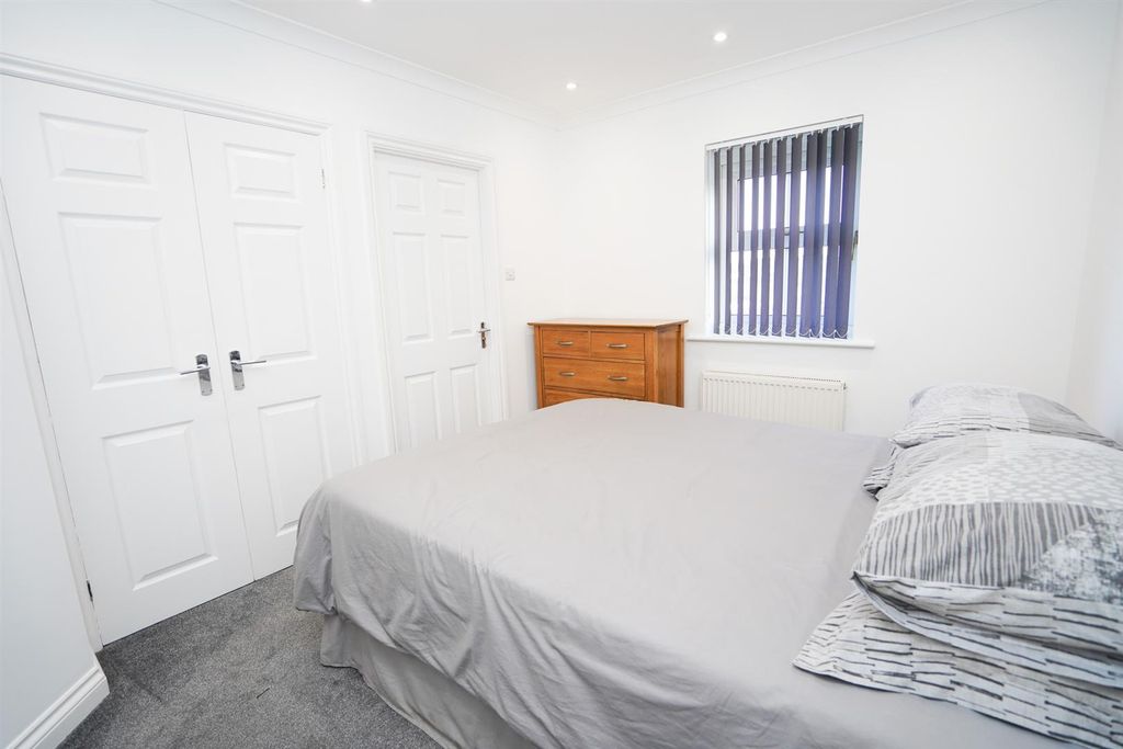 Additional image 6 of 3 bed flat for saleMarlen Court, Bideford EX39