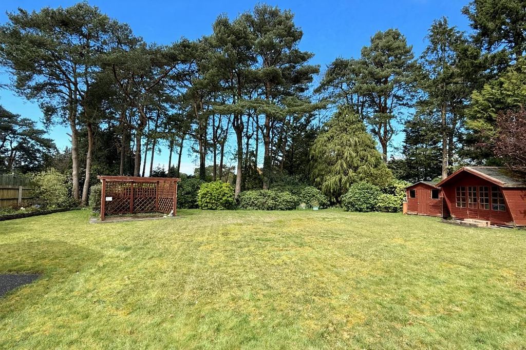 Property photo 3 of 18 Gallery