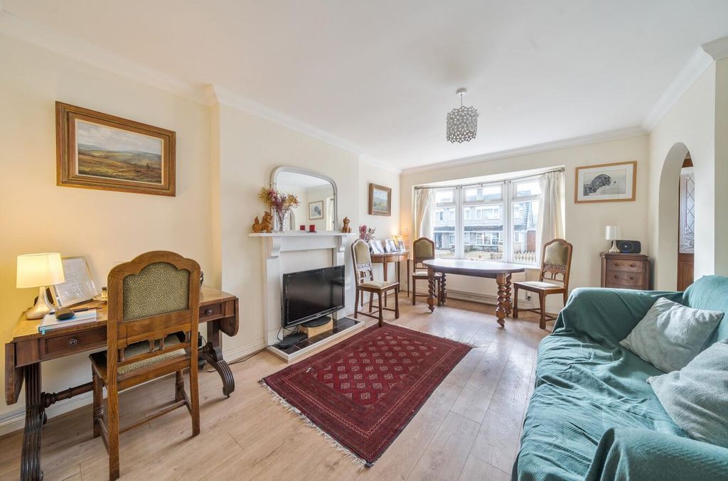 Property photo 2 of 13 Bampton, Seddons