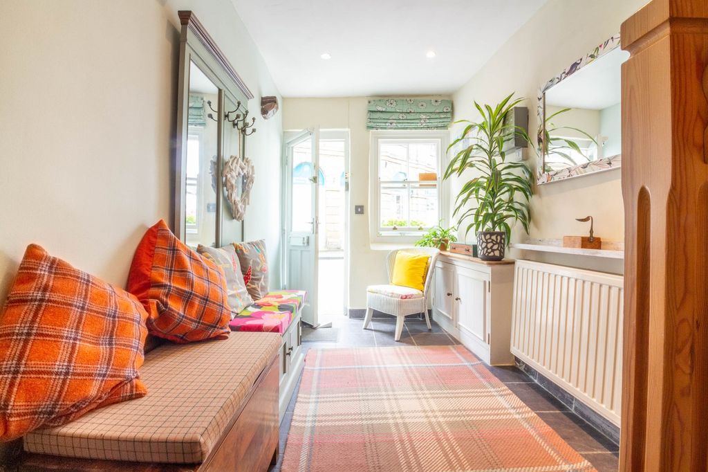 Property photo 3 of 22