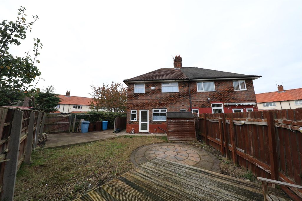 Property photo 3 of 17 Outside