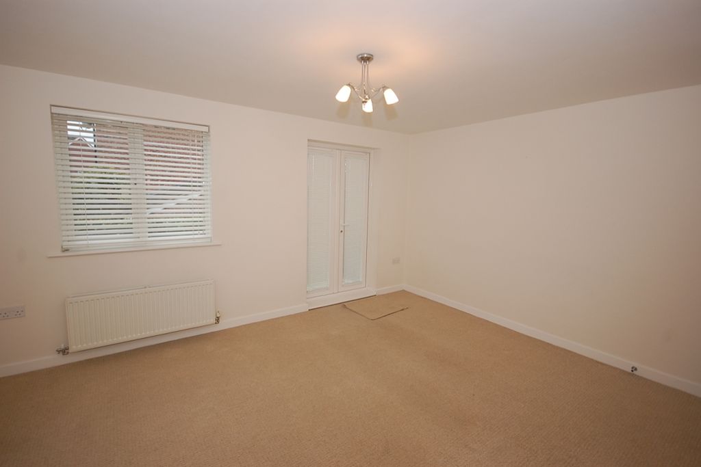 Property photo 2 of 9 Lounge