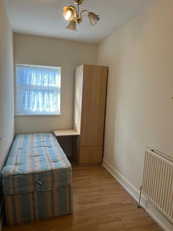 Property photo 3 of 5 5A5624E2-4E43-4Fe3-9599-2B06E84183B9.Jpg
