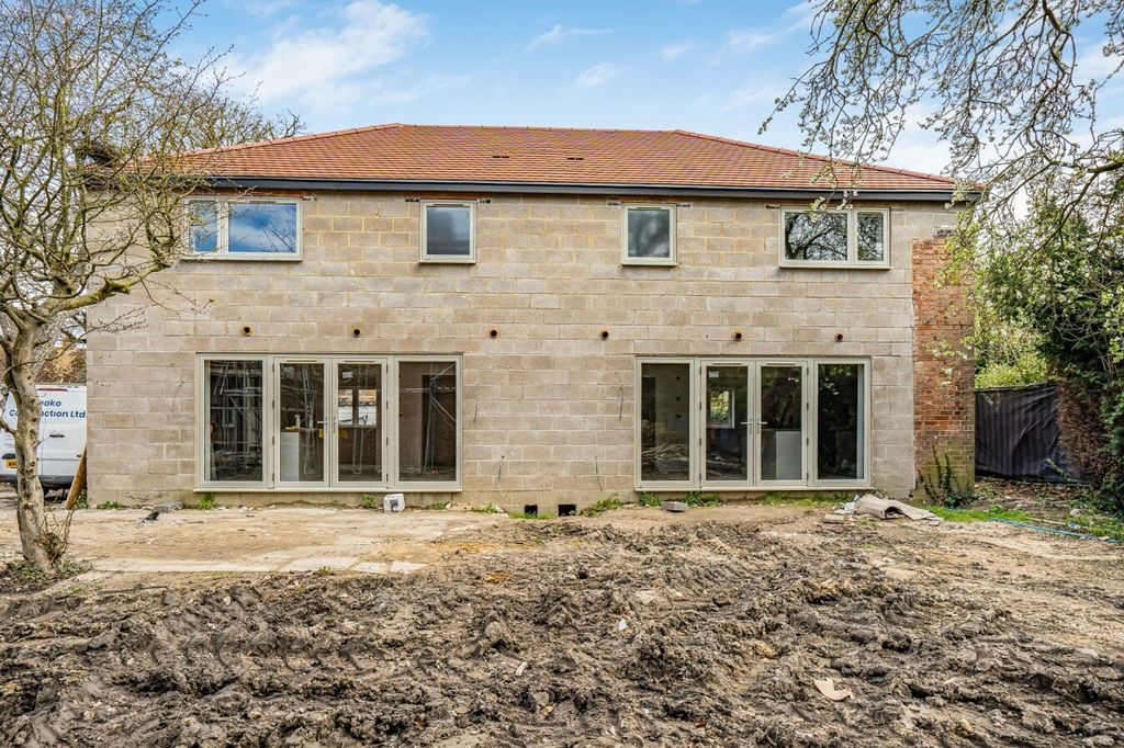 Property photo 3 of 5