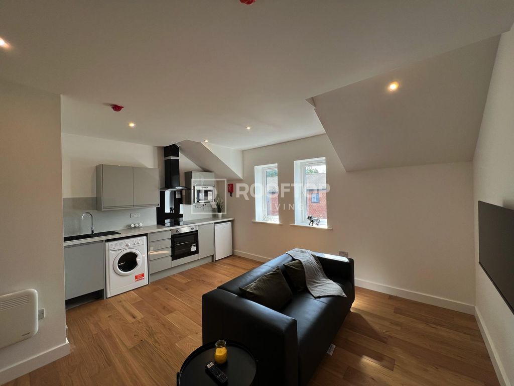 Property photo 2 of 13 Property Photo