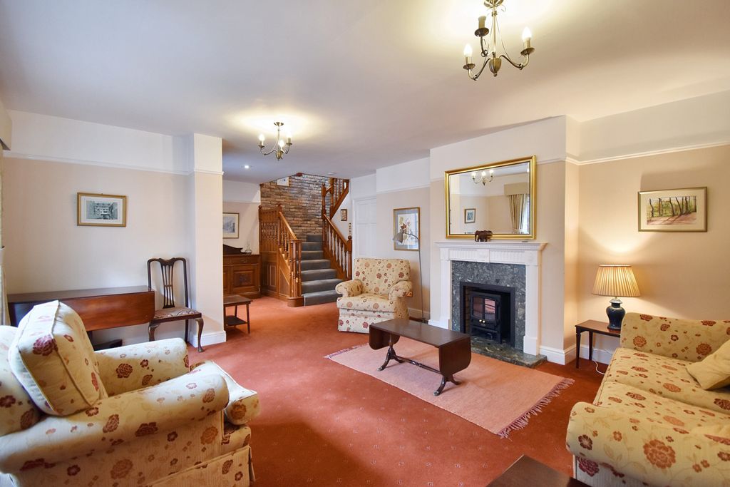 Property photo 1 of 22