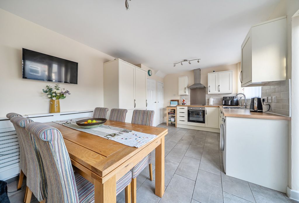 Property photo 3 of 20 Picture 3