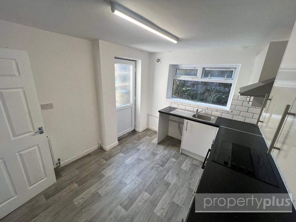 Property photo 3 of 11 Picture No. 05