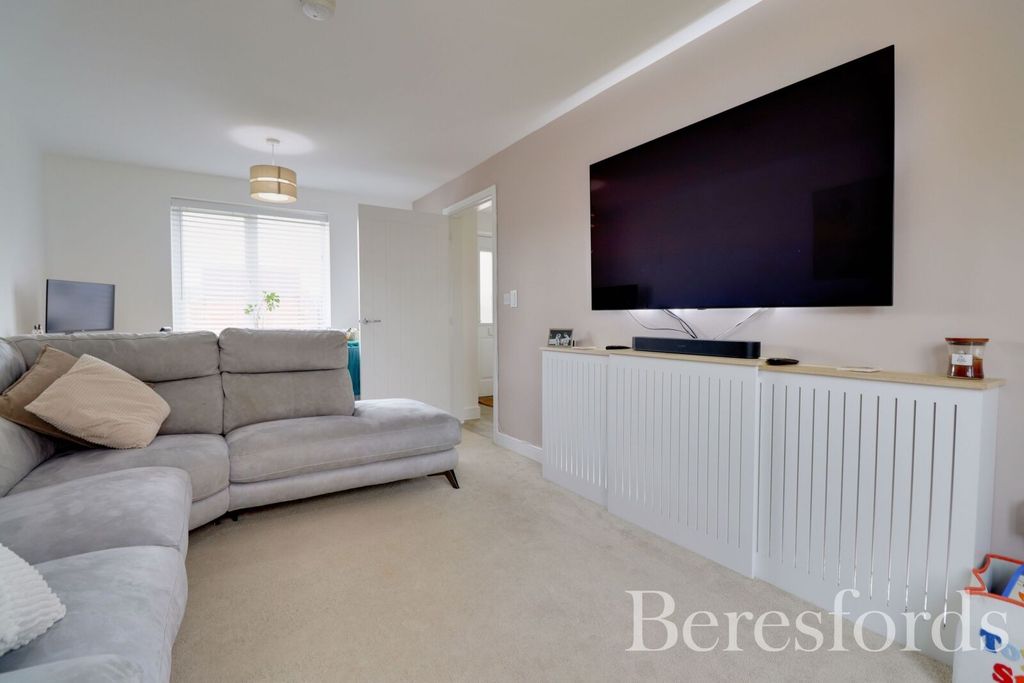 Property photo 2 of 22 Picture No. 32