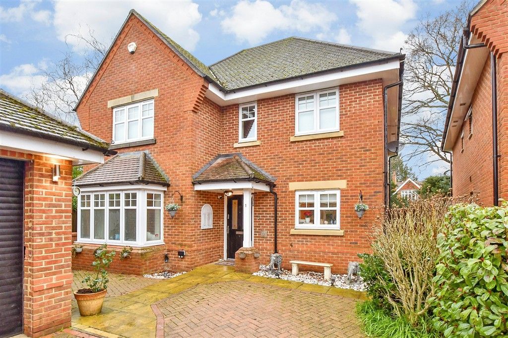 Property photo 1 of 17 External (Web)