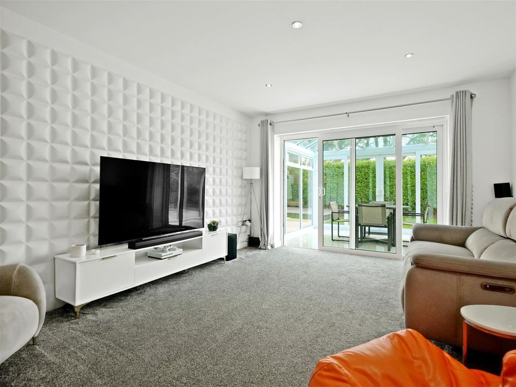 Property photo 3 of 28 3