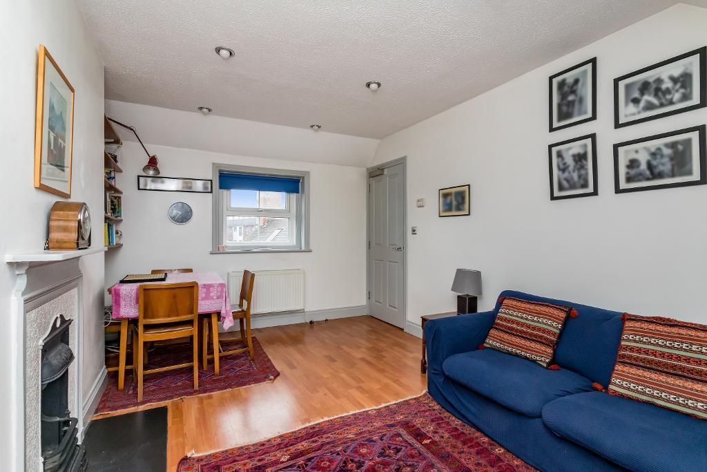Additional image 5 of 1 bed flat for saleHigh Street, East Grinstead RH19