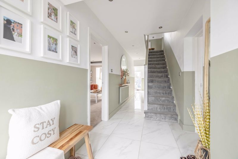 Property photo 2 of 14 Photo 9